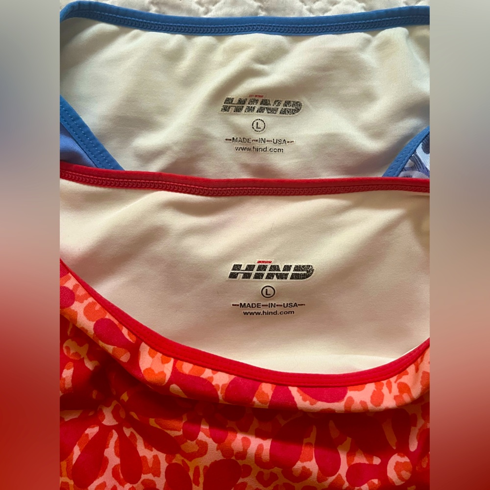 2 Hind Compression Tops💙🧡 - Picture 4 of 11